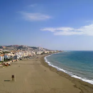 https://atico-con-solarium-a-metros-del-mar-en-malaga.1costadelsol.com
